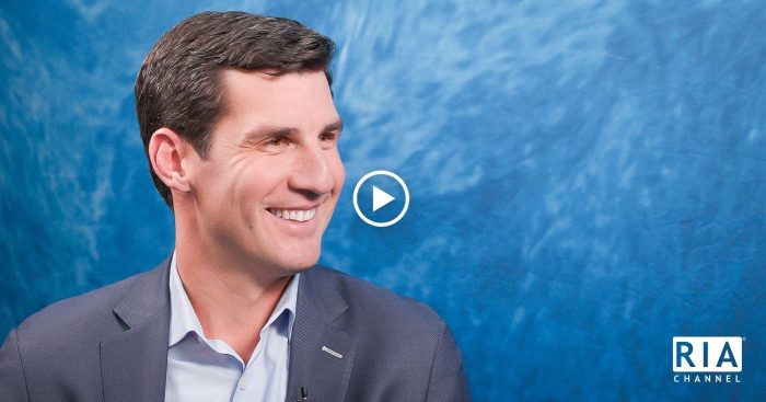 Matt Murphy - Grayscale -Featured-Image 12.12.25